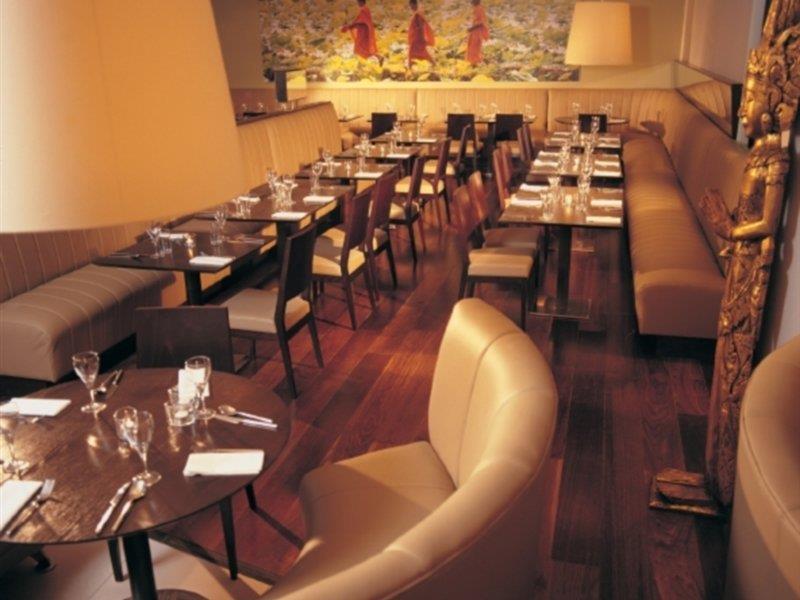 The Beacon Hotel Sandyford Bagian luar foto