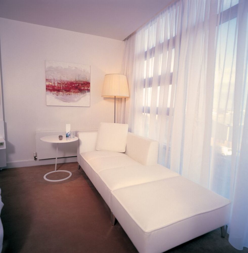 The Beacon Hotel Sandyford Bagian luar foto