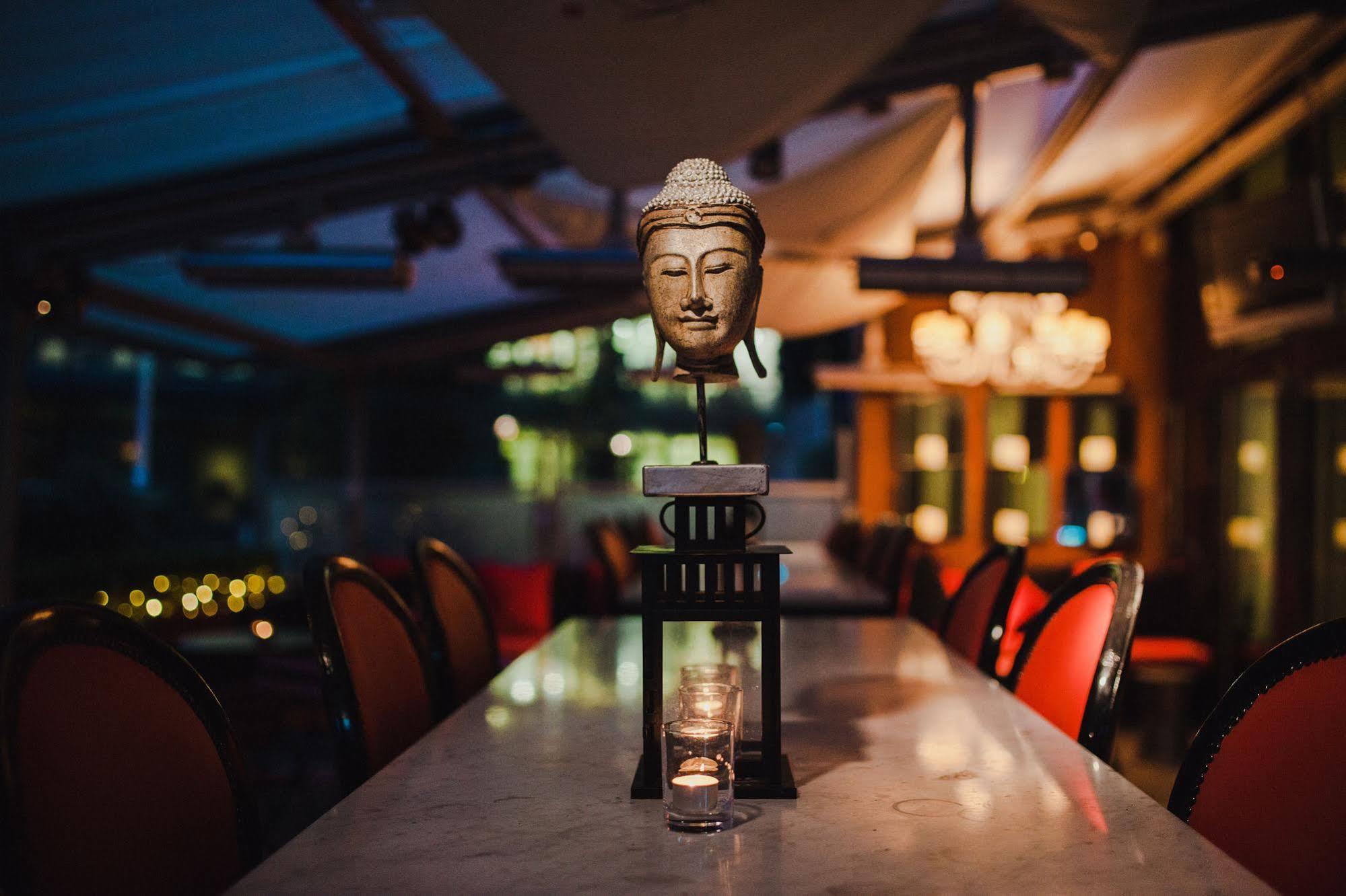 The Beacon Hotel Sandyford Bagian luar foto