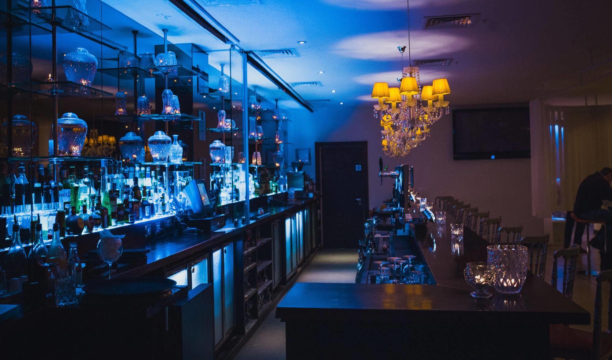 The Beacon Hotel Sandyford Bagian luar foto
