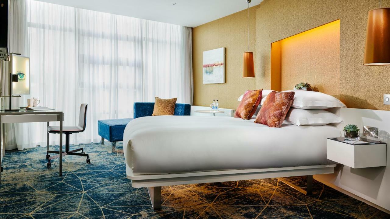 The Beacon Hotel Sandyford Bagian luar foto