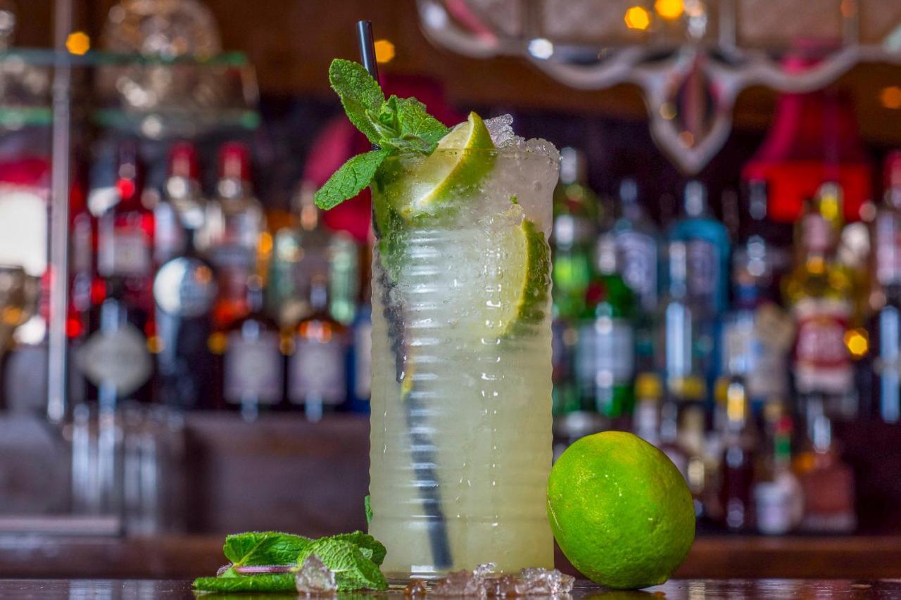 The Beacon Hotel Sandyford Bagian luar foto