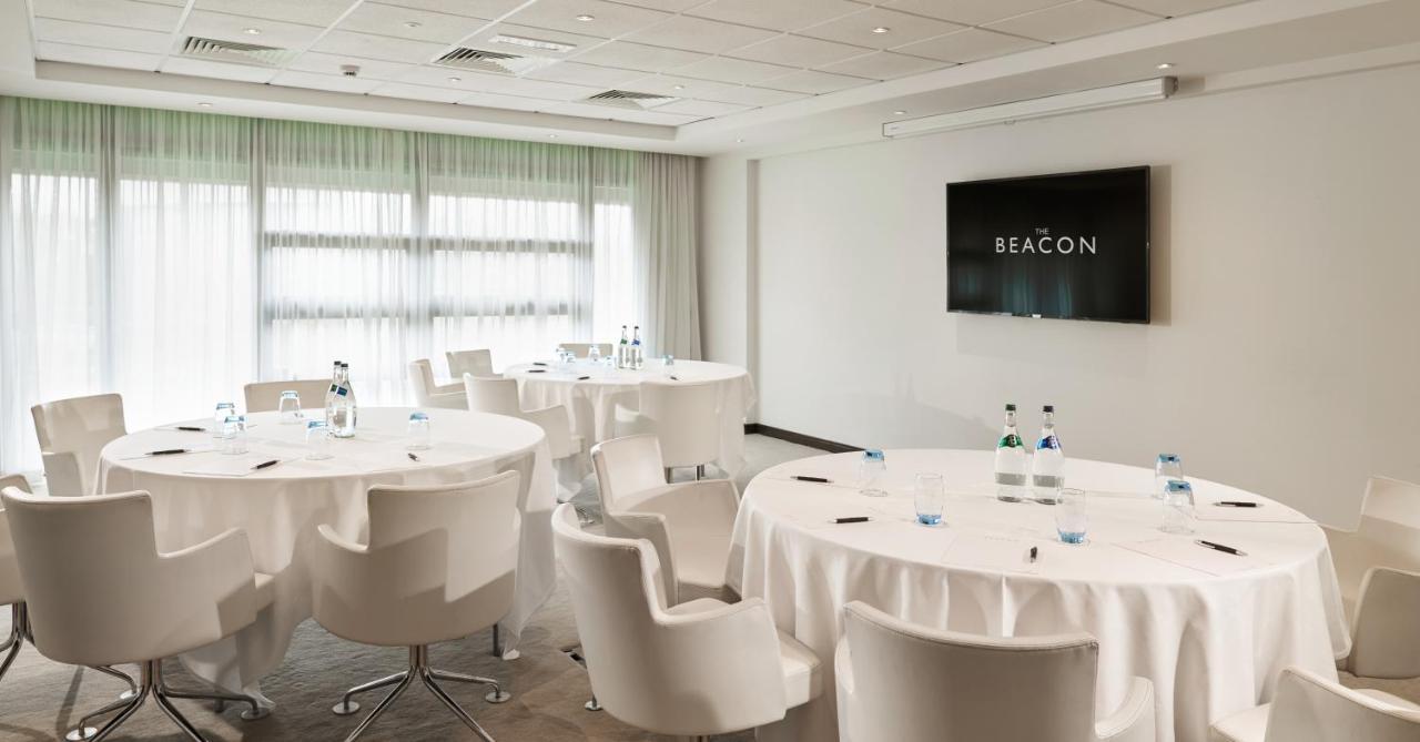 The Beacon Hotel Sandyford Bagian luar foto
